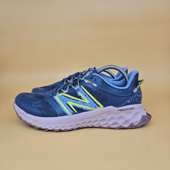 New Balance Fresh Foam Garoé Women's Trail Running Shoes Size 10 - Picture 1 of 8